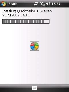 Wgrywamy czytnik QR do telefonu z komputera lub ładujemy go bezpośrednio z przeglądarki komórki.