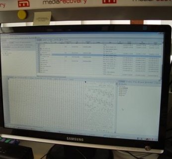 Na kopii nośnika dokonuje się analizy pod kątem policyjnego zapytania, np. odszukania skasowanych dokumentów czy archiwów komunikatorów. Najczęściej używa się w tym celu programu EnCase.