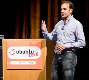 Twórca Ubuntu krytykuje Oracle’a, broni Google’a