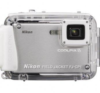 Obudowy do zdjęć podwodnych przeznaczone do konkretnych modeli są znacznie wygodniejsze w obsłudze i pozwalają zanurzać aparat na większą głębokość.