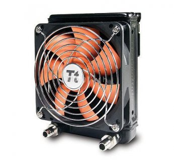 Chłodnice wyposażone są w dwa wentylatory o średnicy 120 mm