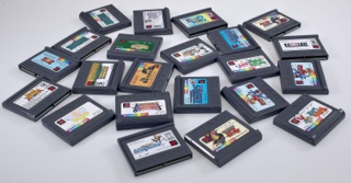 Gry do Neo Geo Pocket (oraz same konsole) można niegdyś było kupić w supermarketach w Polsce. Dziś stanowią rarytas dla koneserów rozrywki w stylu retro.