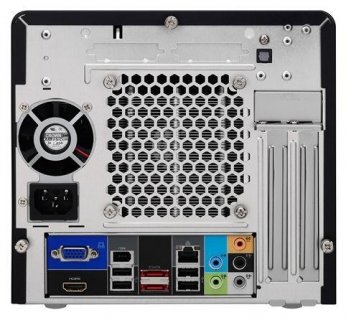 Cały system zasilany jest przez efektywny zasilacz o mocy 300 W