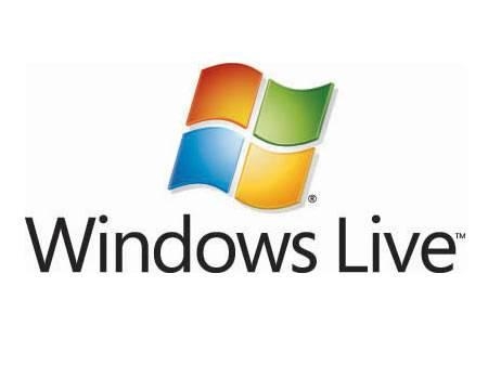 Windows Live składa się z zestawu aplikacji instalowanych na komputerze użytkownika – Windows Live Essentials – oraz usług webowych dostępnych w chmurze.