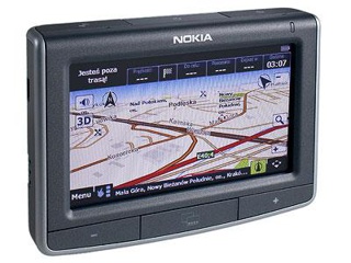 Nokia 500 PL Poszukującym skutecznego i wygodnego nawigatora w rozsądnej cenie polecamy Nokię 500 z doskonałą AutoMapą na pokładzie – pod względem możliwości praktycznie nie ustępuje zwycięskiemu TomTomowi, a jest od niego sporo tańsza.