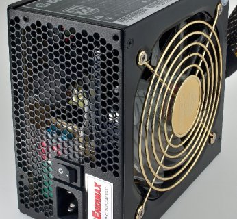 Enermax Liberty Eco 500W EL500AWT-ECO to solidnie wykonany i funkcjonalny zasilacz do standardowych zastosowań.