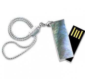 Karty SD i SDHC oraz pamięci flash USB objęte są dożywotnią gwarancją producenta, natomiast na dyski zewnętrzne i dyski SSD gwarancja obowiązuje przez 24 miesiące