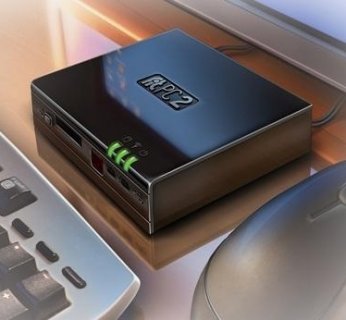 Aluminiowa obudowa komputera fit-PC2 mierzy 101 x 115 x 27 mm, zaś całość waży, uwaga, 370 gramów