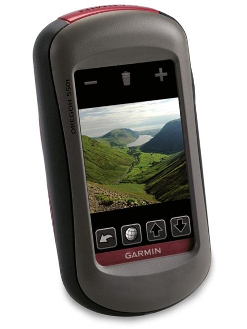 GPS z dotykowym ekranem i 3,2-megapikselowym aparatem