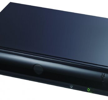 Urządzenie posiada również funkcję pokazu slajdów, oglądania zdjęć w trybie miniatur oraz wznawianie odtwarzania wideo