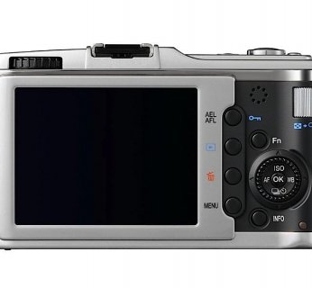 Aparat mierzy 121 x 70 x 36 milimetrów