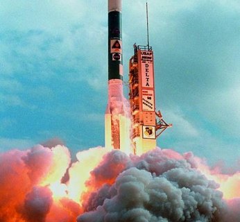 1999 - Mars Climate Orbiter - Sonda spala się w marsjańskiej atmosferze. Powód: instrumenty mierzyły siły w angielskich funtach, a software z NASA operował jednostkami SI, niutonami.