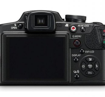 W odróżnieniu od poprzednika, Panasonic Lumix FZ35 dostępny będzie wyłącznie w kolorze czarnym