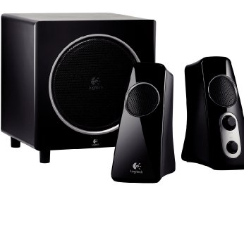 Umieszczone na kolumnach kontrolki umożliwiają łatwą regulację głośności oraz szybkie wyciszenie głośników