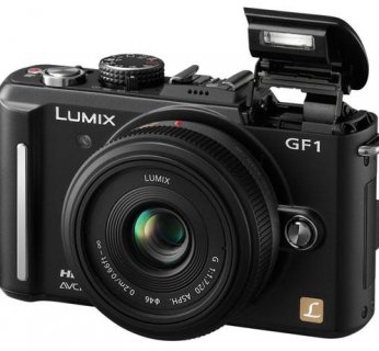Lumix DMC-GF1 dostępny będzie w czterech kolorach: czarnym, białym, srebrnym i czerwonym