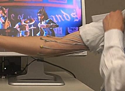 Badacze Microsoftu zbudowali interfejs komputerowy oparty na ludzkich mięśniach