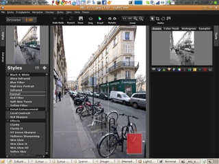 W LightZone możemy korygować wybrane strefy zdjęcia – mało który konwerter to potrafi.