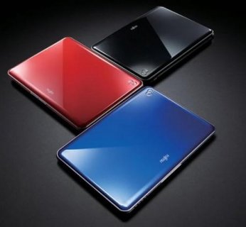 Notebooki dostępne będą w kolorach czarnym, czerwonym i srebrnym