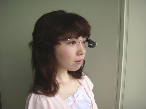 Komputer do noszenia na okularach – już w 2010 roku!