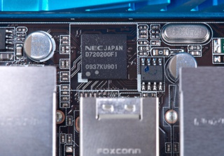 NEC D720200F1. Ten układ odpowiada za obsługę interfejsu USB 3.0.