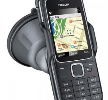 Nokia 2710 Navigation Edition dodatkowo utrzymana jest w eleganckim stylu