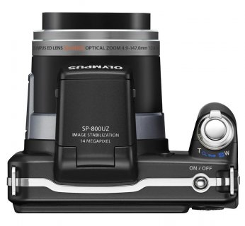 Aparat wraz z baterią waży 416 gramów