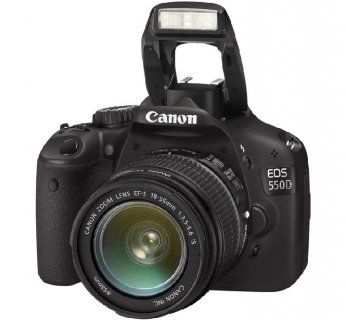 Nowa lustrzanka waży 530 gramów