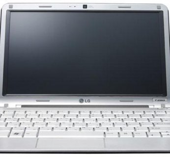 Notebook mierzy 16,7 - 31,5 mm grubości