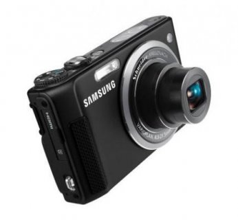 Samsung WB2000 mierzy 106,6 x 60,5 x 28 milimetrów