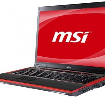 Model GX740 waży ponad 3,2 kilograma