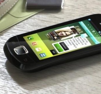 Galaxy 3 mierzy 113,5 x 55 x 12,85 mm