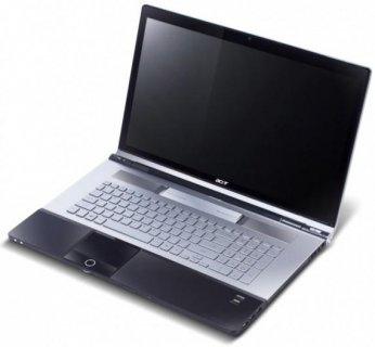 Duży notebook z matowymi wykończeniami