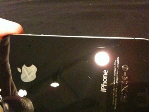 iPhone 4 się sypie?! Problemy z sygnałem, ekranem i obudową