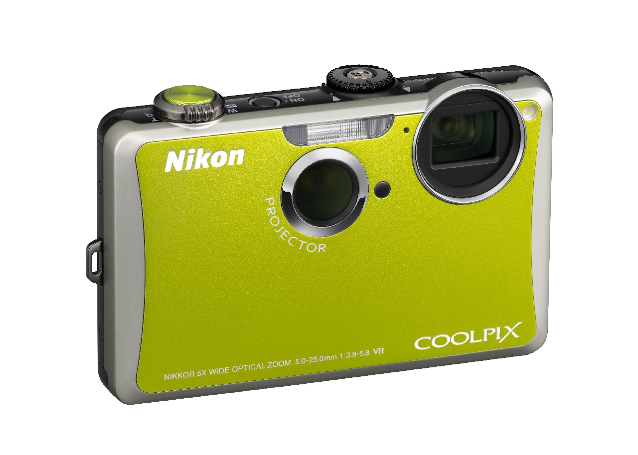 Nikon: projektor w aparacie i kompakt na każdą porę dnia