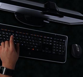 Klawiatura Logitecha z podświetlanymi klawiszami