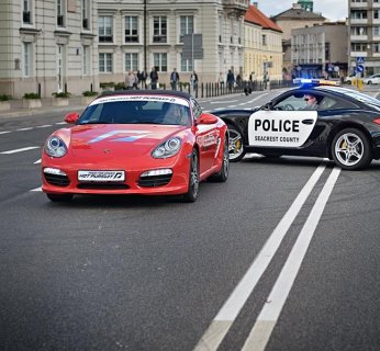 Bardziej Hot, niż Pursuit na ulicach Warszawy
