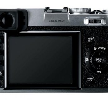 Aparat mierzy 74,4 x 53,9 x 26,5 mm