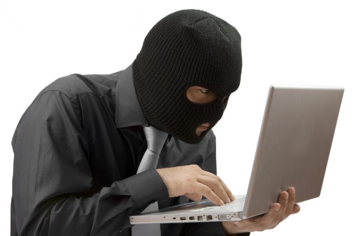 Cyberprzestępcy czyhają na nieuważnych internautów