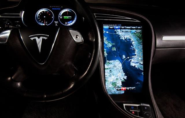 Procesory NVIDIA Tegra na pokładzie samochodów Tesla Model S