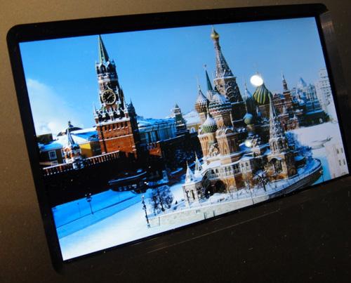 Ortus Technology pokazuje najmniejszy ekran 3D Full HD