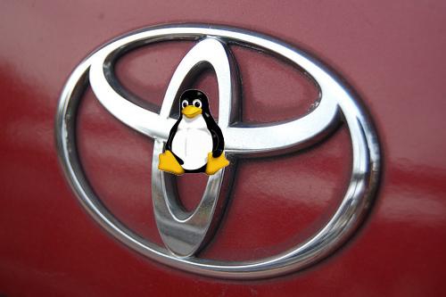 Toyota członkiem Linux Foundation