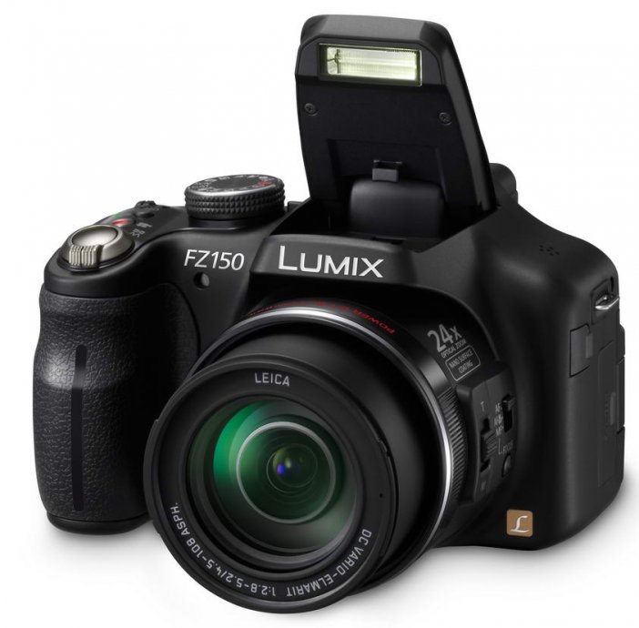 24-krotny zoom, zdjęcia seryjne z prędkością 12 klatek na sekundę, filmowanie w rozdzielczości Full HD i szybki autofokus: dostępny za 530 € Panasonic Lumix DMC-FZ150 przynosi wiele różnych ulepszeń.