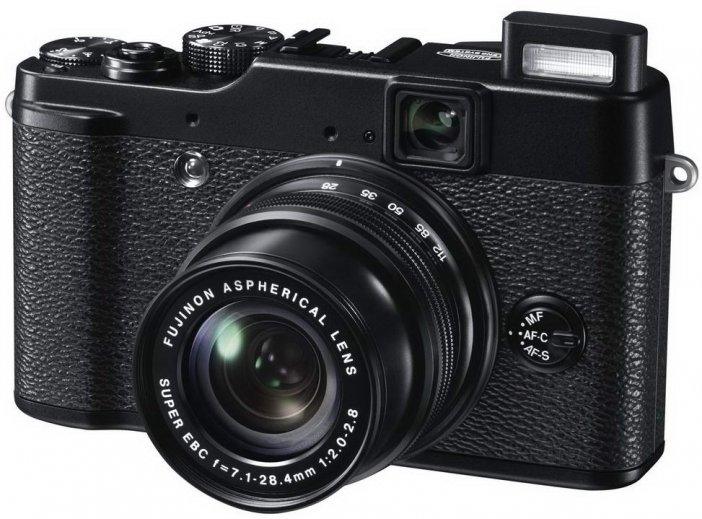 Fujifilm FinePix X10: Udany aparat w dobrze zaprojektowanej obudowie.