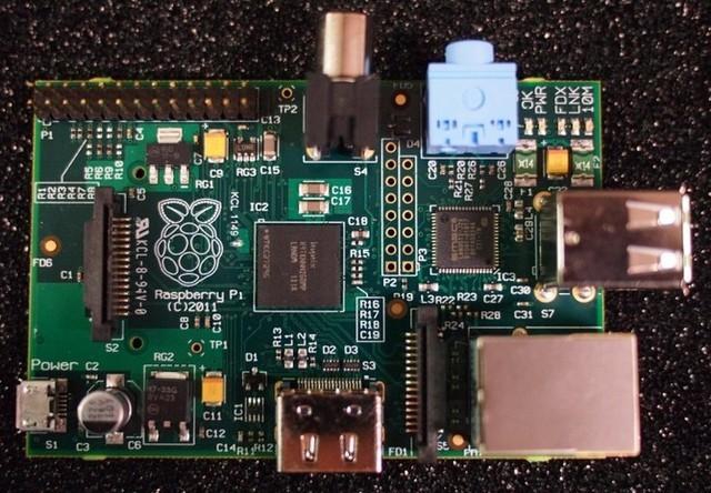 Rozpoczęto produkcję komputera Raspberry Pi za ok. 150 zł
