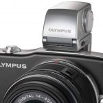 E-PM 1 z zamontowanym elektronicznym wizjerem VF-3 (920 000 pikseli, cena: ok. 700 zł).