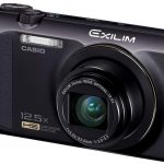 Obiektyw z 12,5-krotnym zoomem w dobrze wykonanej obudowie.