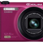 Inne zadania ZR200 wykonuje równie szybko: włączanie trwa 1,6 s, a przetwarzanie danych między kolejnymi zdjęciami – tylko 0,4 s. W trybie zdjęć seryjnych na karcie SDHC zapisywane jest 30 fotografii w pełnej rozdzielczości.