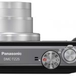 Wybór trybu pracy umożliwia pokrętło na górnej ścianie obudowy. Do wyboru jest tryb manualny oraz tryby półautomatyczne i automatyczne.