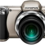 Olympus SP-810UZ to dobrze wyposażony megazoom z potężnym obiektywem z 36-krotnym zoomem.