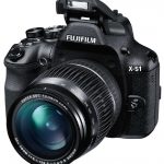 Fujifilm X-S1: Z wyglądu przypomina lustrzankę.